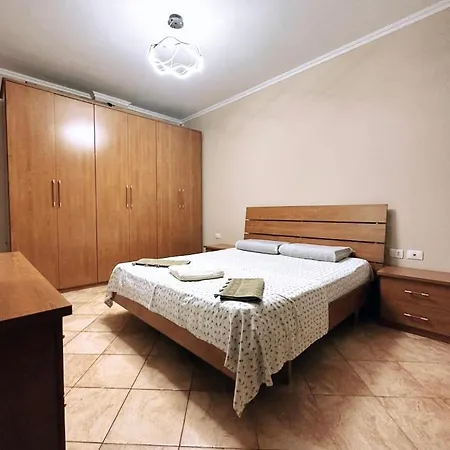 Amia Center Apartment *